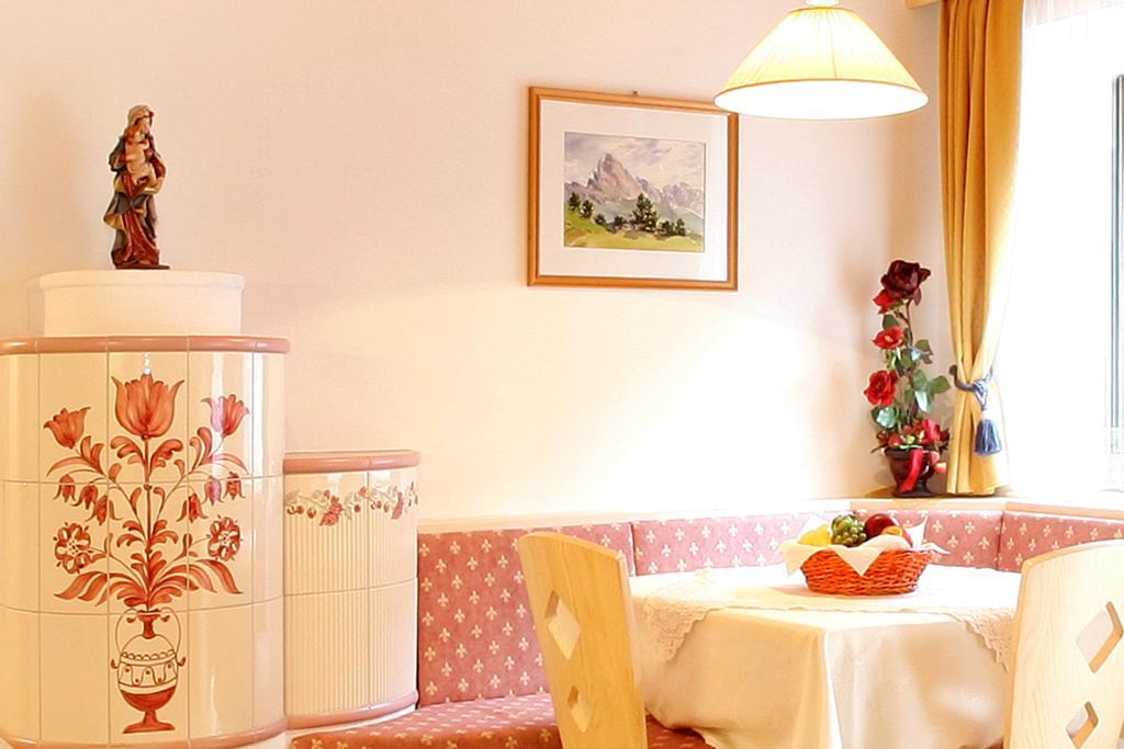 Garni B&B Schenk Σέλβα ντι Βαλ Γκαρντένα Δωμάτιο φωτογραφία