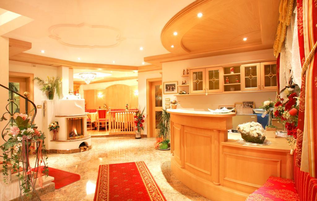 Garni B&B Schenk Σέλβα ντι Βαλ Γκαρντένα Δωμάτιο φωτογραφία